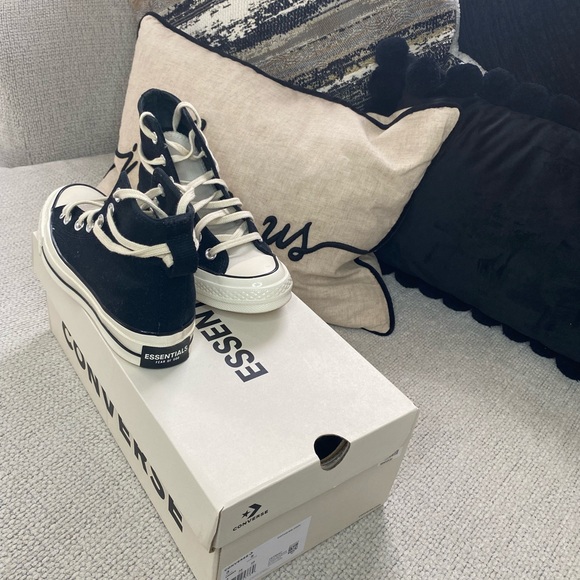 Essential Converse Womens sneakers size 5 and colors are Black and Tan. - Picture 2 of 2